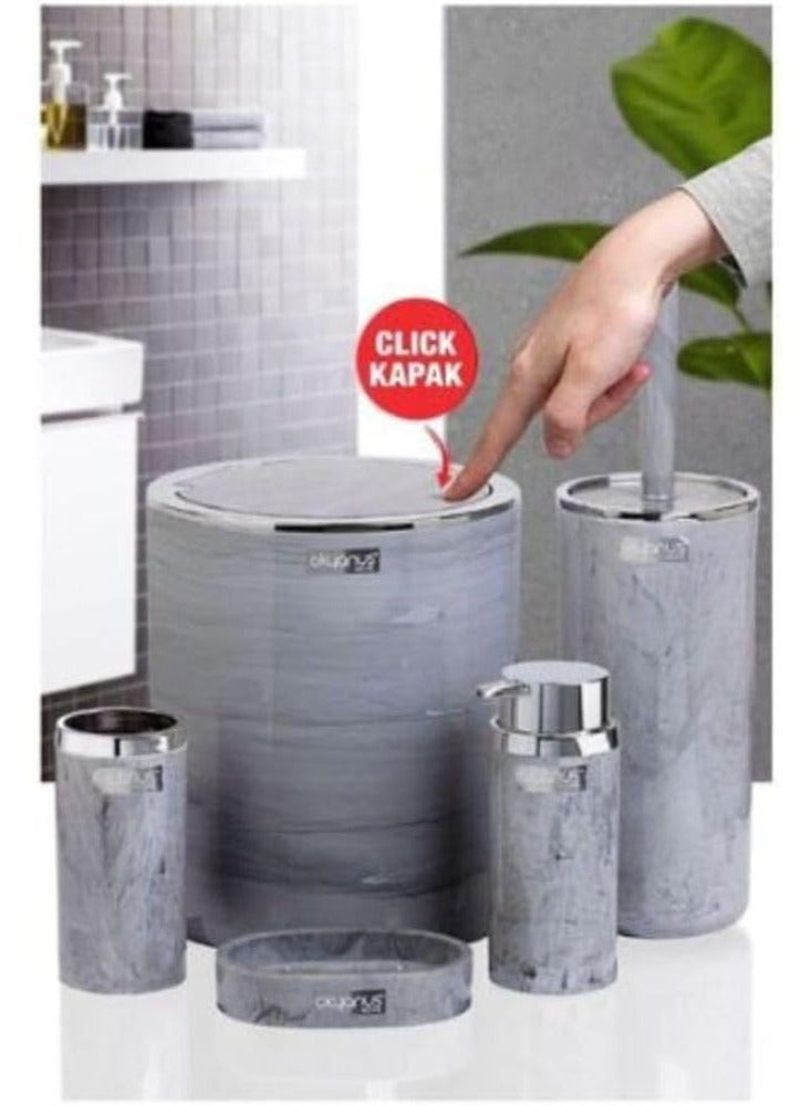 اوكانيوس  طقم حمام أوكايانوس بإطار فضي، سلة سعة 5 لترات، موزع صابون، حامل صابون، فرشاة مرحاض، حامل فرشاة أسنان ومعجون أسنان، بنقشة رخامية رمادية - Image 2